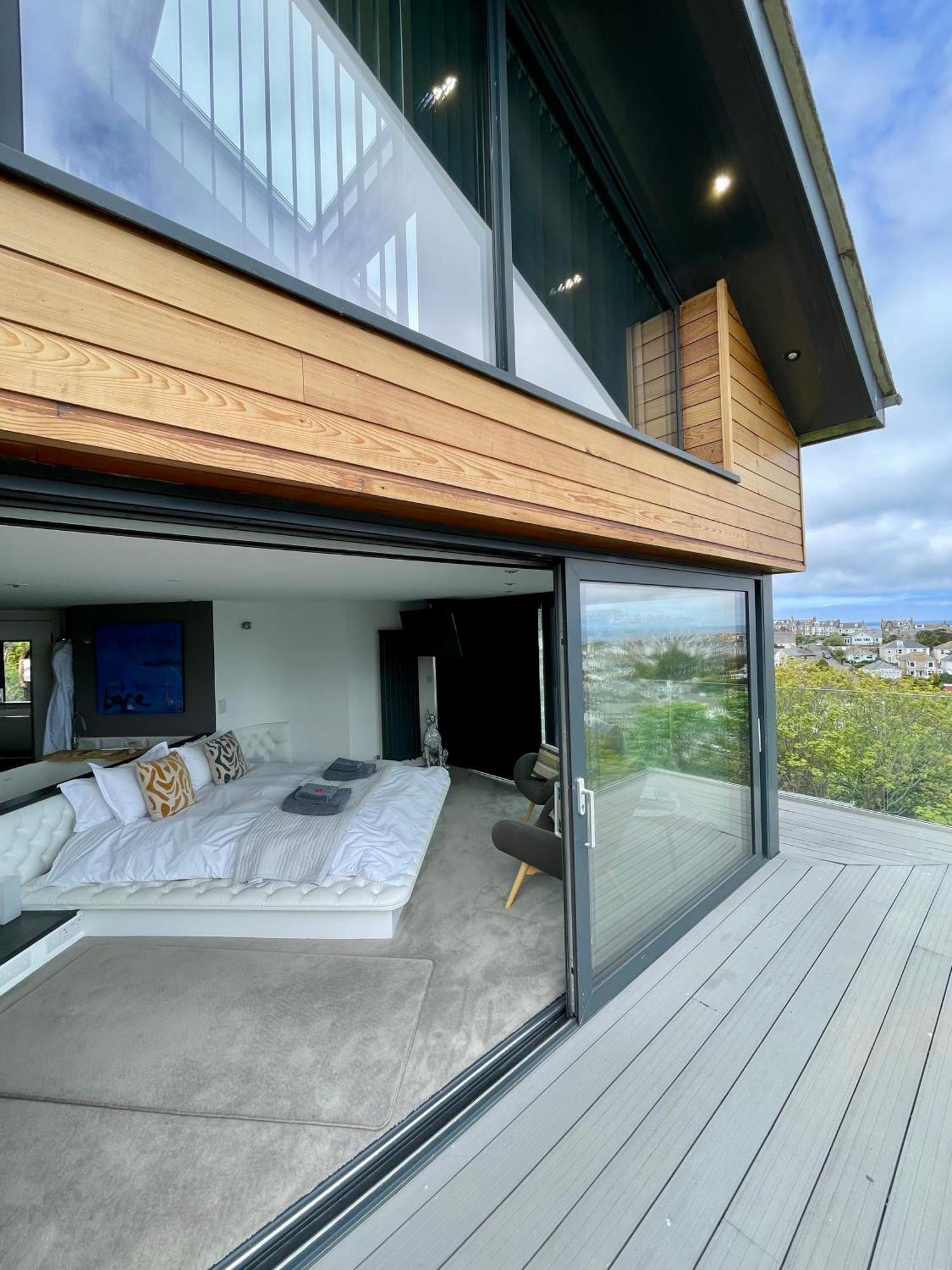 Uno St Ives - Luxury Serviced Accommodation Zewnętrze zdjęcie